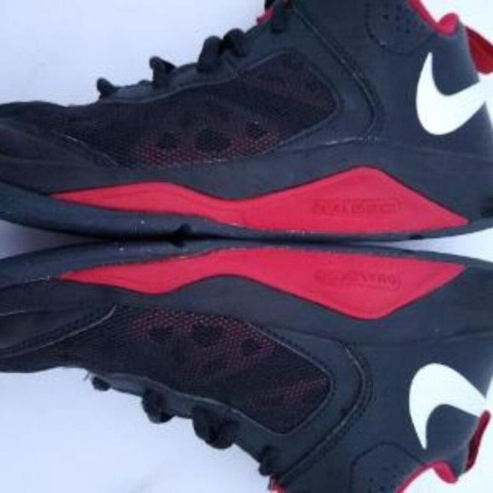 Youth Boys Nike Black/Red Dual Fusion Lightweight Basketball Sneakers Sz 4Y